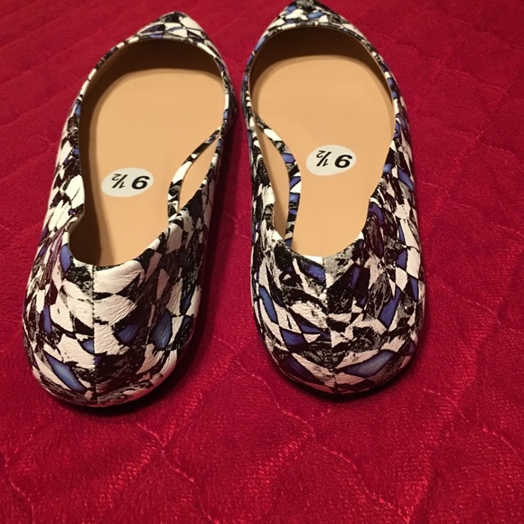 SOLD - Picture 2 of 4